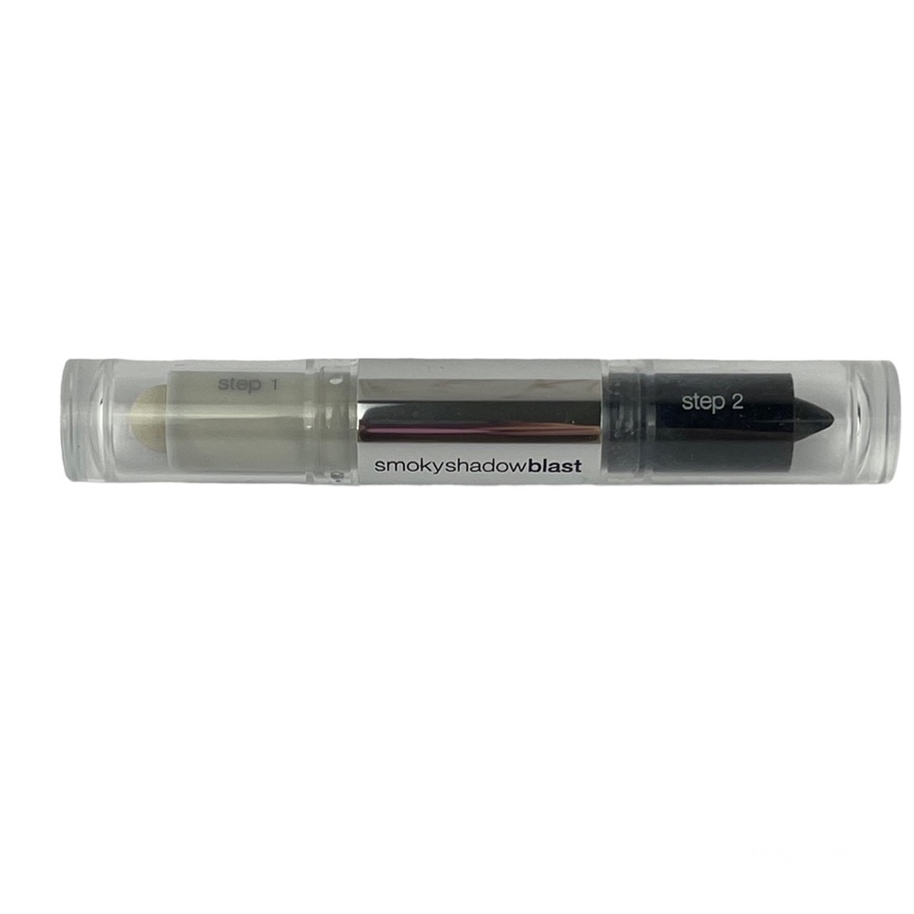 Covergirl Smoky Shadow Blast Onyx Smoke